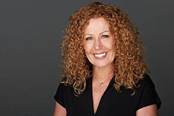 arctic-wolf-clare-loveridge