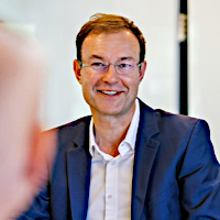 ntt-data-karsten-hauffe