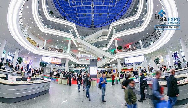 nuenberg-messe-it-sa-foyer